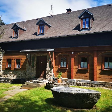 Chaloupka Kralovstvi Villa Sluknov Ngoại thất bức ảnh